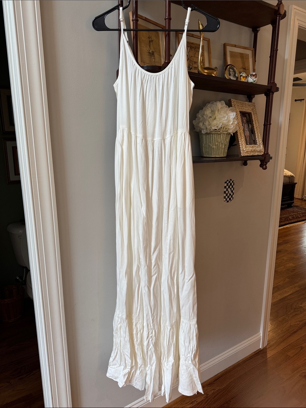 Molly Bracken White Lightweight Spaghetti-Strap Maxi Dress adjustable strap NWT
